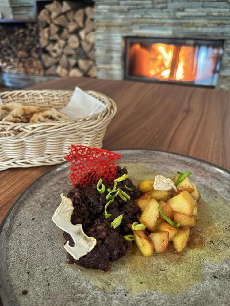 Restaurace A Penzion Lutena Dolni Lutyne Zewnętrze zdjęcie