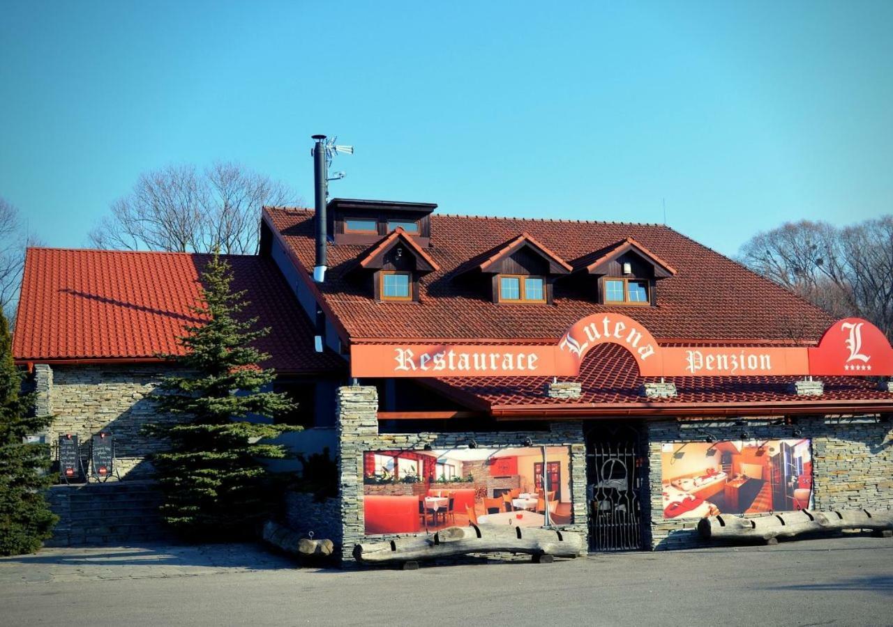 Restaurace A Penzion Lutena Dolni Lutyne Zewnętrze zdjęcie